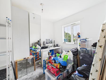 4 bedroom Semi-detached house for sale in Baynard Close, Basingstoke, RG21