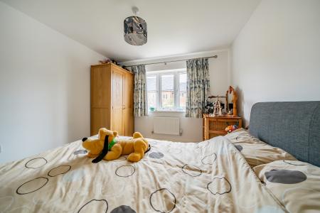 4 bedroom Detached house for sale in Blue Hut Way, Basingstoke, RG23