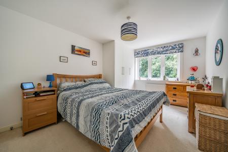 4 bedroom Detached house for sale in Blue Hut Way, Basingstoke, RG23