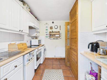 2 bedroom Flat for sale in Borodin Close, Basingstoke, RG22