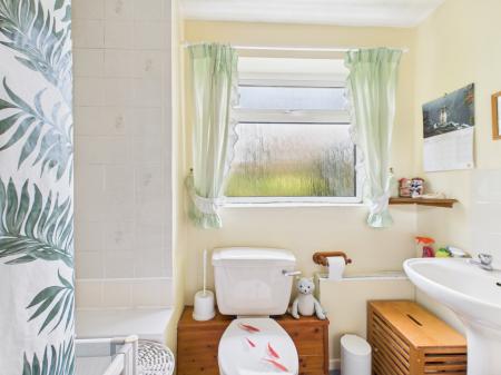 2 bedroom Flat for sale in Borodin Close, Basingstoke, RG22