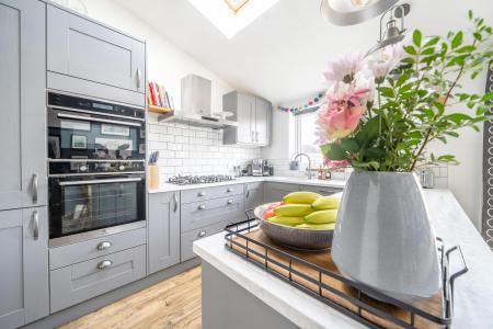 4 bedroom Semi-detached house for sale in Bramblys Drive, Basingstoke, RG21