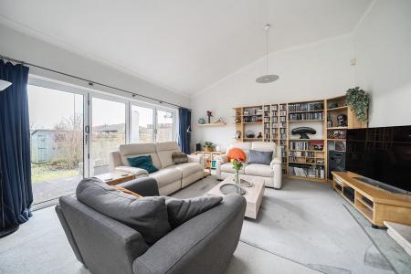 4 bedroom Detached house for sale in Brickfields Close, Lychpit, Basingstoke, RG24