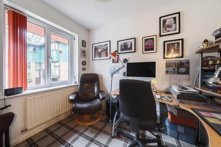 4 bedroom Detached house for sale in Brickfields Close, Lychpit, Basingstoke, RG24