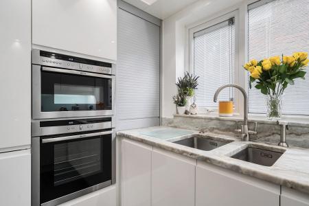 4 bedroom Detached house for sale in Brickfields Close, Lychpit, Basingstoke, RG24