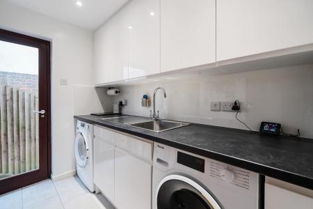 4 bedroom Detached house for sale in Brickfields Close, Lychpit, Basingstoke, RG24