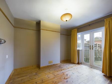 3 bedroom Semi-detached house for sale in Bramblys Drive, Basingstoke, RG21