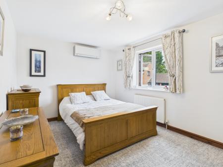 3 bedroom Detached house for sale in Broadhurst Grove, Lychpit, Basingstoke, RG24