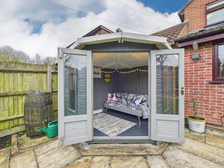 3 bedroom Detached house for sale in Broadhurst Grove, Lychpit, Basingstoke, RG24