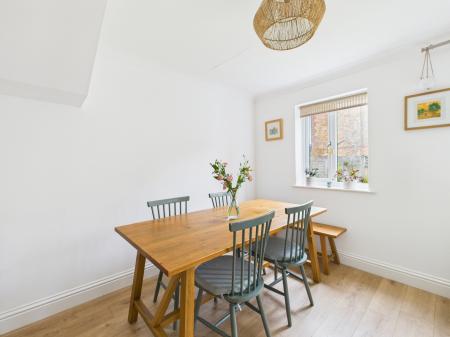3 bedroom Detached house for sale in Burydown Mead, Basingstoke, RG25