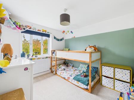 3 bedroom Detached house for sale in Burydown Mead, Basingstoke, RG25