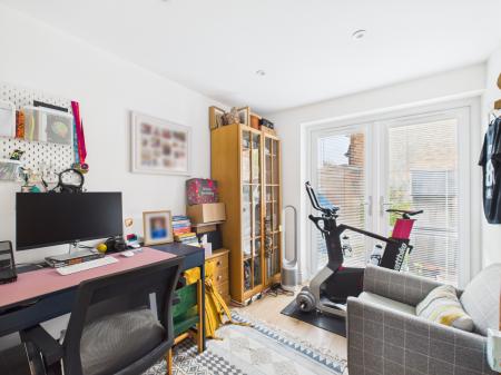 3 bedroom Detached house for sale in Burydown Mead, Basingstoke, RG25