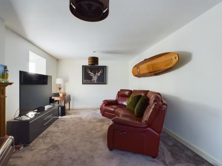 4 bedroom Detached house for sale in Cleeve Road, Basingstoke, RG24