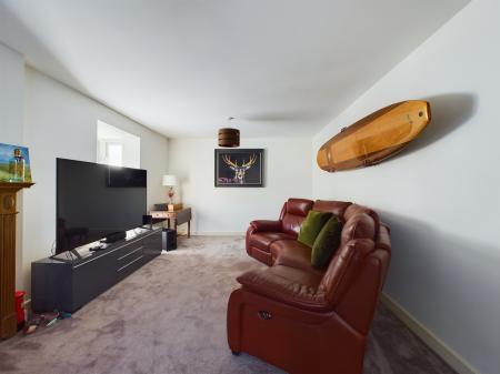 4 bedroom Detached house for sale in Cleeve Road, Basingstoke, RG24