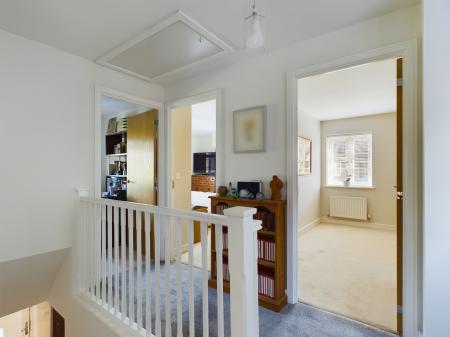 4 bedroom Detached house for sale in Cleeve Road, Basingstoke, RG24