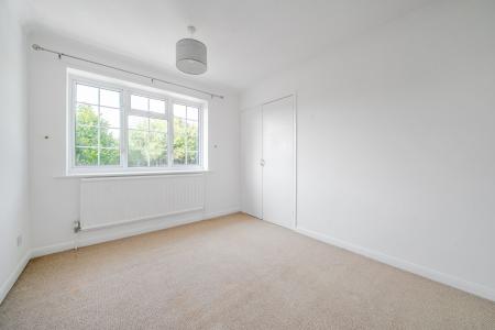 4 bedroom Detached house for sale in Cumberland Avenue, Basingstoke, RG22