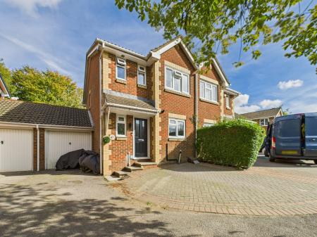 Cyprus Road, Hatch Warren, Basingstoke, RG22