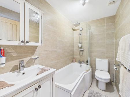 3 bedroom Semi-detached house for sale in Cyprus Road, Hatch Warren, Basingstoke, RG22