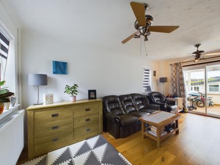 3 bedroom End of terrace house for sale in Damsel Path, Basingstoke, RG21