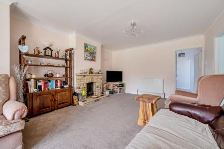 4 bedroom Bungalow for sale in Denham Drive, Basingstoke, RG22