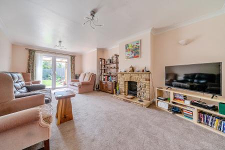 4 bedroom Bungalow for sale in Denham Drive, Basingstoke, RG22