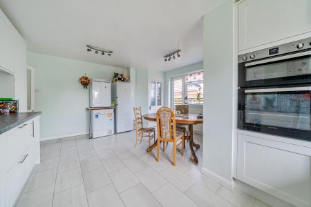 4 bedroom Bungalow for sale in Denham Drive, Basingstoke, RG22