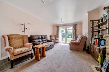 4 bedroom Bungalow for sale in Denham Drive, Basingstoke, RG22