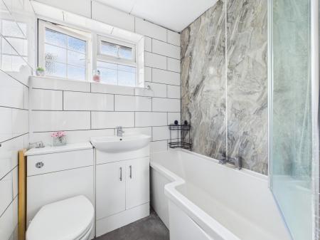 2 bedroom Maisonette for sale in Devonshire Place, Basingstoke, RG21