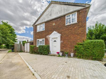 2 bedroom Maisonette for sale in Devonshire Place, Basingstoke, RG21