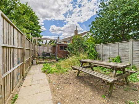 2 bedroom Maisonette for sale in Devonshire Place, Basingstoke, RG21