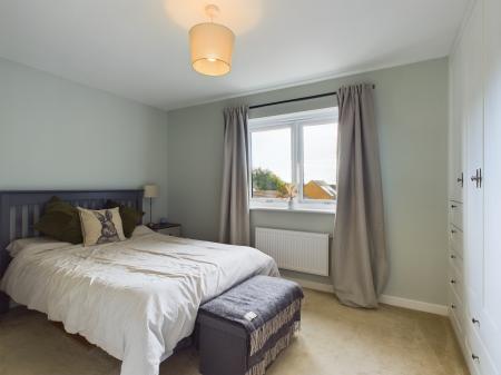 4 bedroom End of terrace house for sale in Divot Way, Basingstoke, RG24