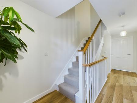 4 bedroom End of terrace house for sale in Divot Way, Basingstoke, RG24