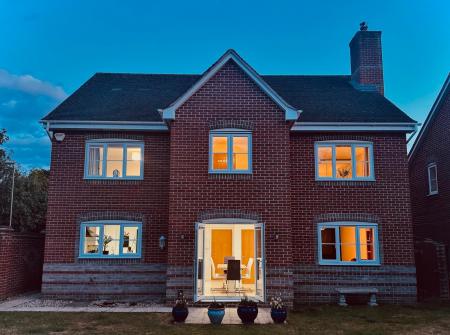 5 bedroom Detached house for sale in Dorset Crescent, Basingstoke, RG22