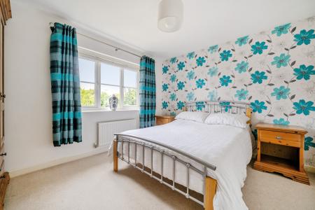 5 bedroom Detached house for sale in Dorset Crescent, Basingstoke, RG22