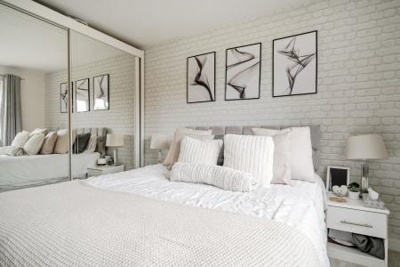 5 bedroom Detached house for sale in Dorset Crescent, Basingstoke, RG22