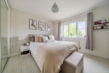 5 bedroom Detached house for sale in Dorset Crescent, Basingstoke, RG22