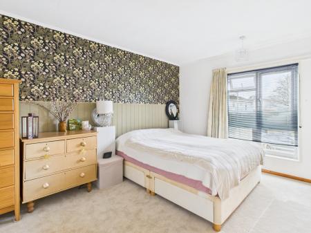 3 bedroom Terraced House for sale in Dover Close, Winklebury, Basingstoke, RG23