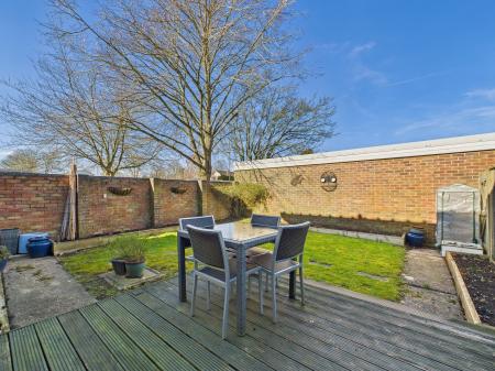 3 bedroom End of terrace house for sale in Dover Close, Winklebury, Basingstoke, RG23