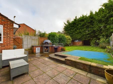 3 bedroom Semi-detached house for sale in Ellington Drive, Basingstoke, RG22