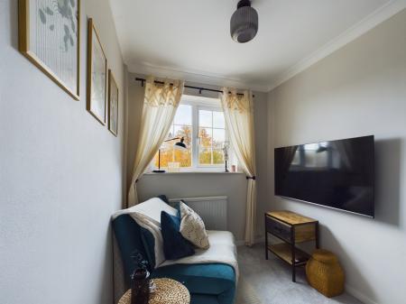 3 bedroom Semi-detached house for sale in Ellington Drive, Basingstoke, RG22