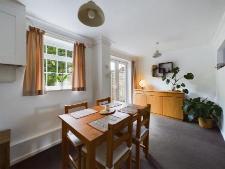 3 bedroom Semi-detached house for sale in Ellington Drive, Basingstoke, RG22