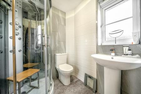 5 bedroom Town house for sale in Ferndown Close, Beggarwood, Basingstoke, RG22