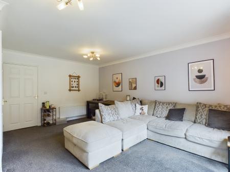 3 bedroom Terraced House for sale in Forfield Drive, Beggarwood, Basingstoke, RG22