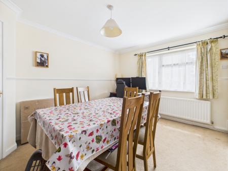 3 bedroom Bungalow for sale in Foyle Park, Cranbourne, Basingstoke, RG21