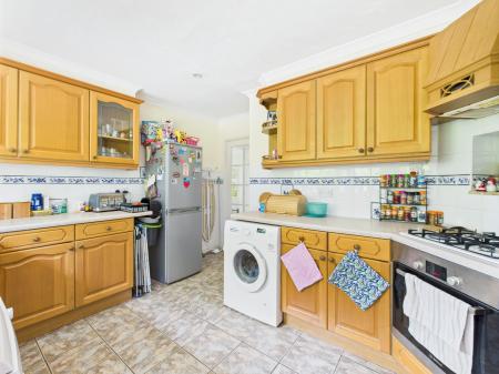 3 bedroom Bungalow for sale in Foyle Park, Cranbourne, Basingstoke, RG21