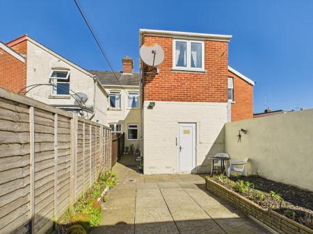 4 bedroom Terraced House for sale in George Street, Brookvale, Basingstoke, RG21