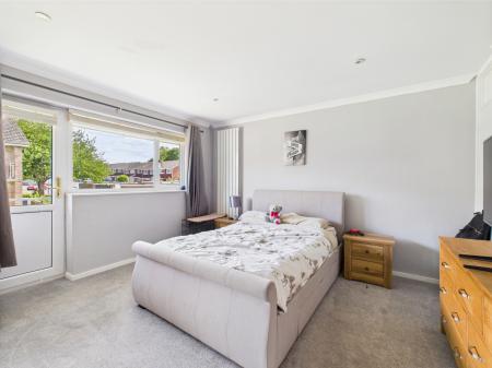 2 bedroom Maisonette for sale in Grainger Close, Basingstoke, RG22