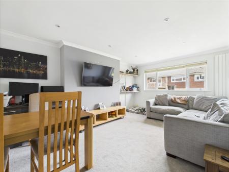 2 bedroom Maisonette for sale in Grainger Close, Basingstoke, RG22