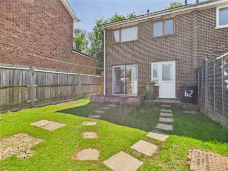 3 bedroom End of terrace house for sale in Grainger Close, Brighton Hill, Basingstoke, RG22