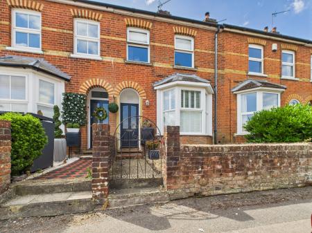 3 bedroom Terraced House for sale in Grainger Close, Brighton Hill, Basingstoke, RG22